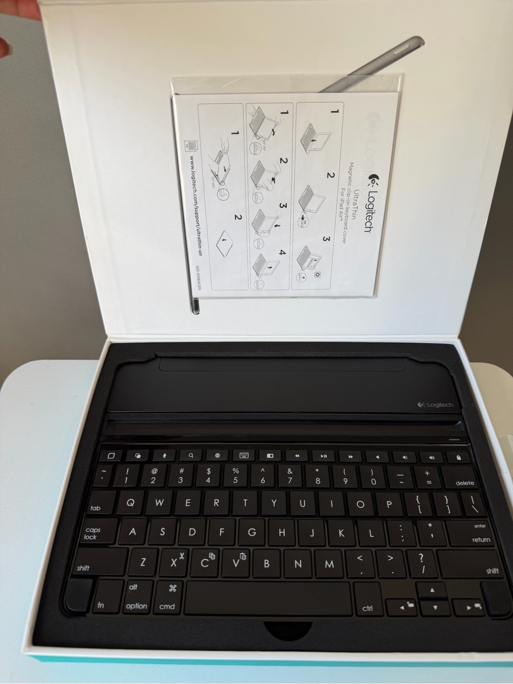 iPad keyboard Bluetooth Keyboard case Logitech Black Bluetooth Tablet Keyboard